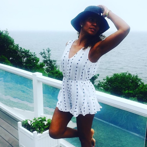 Lost + Wander Olivia Romper - Picture 2 of 4